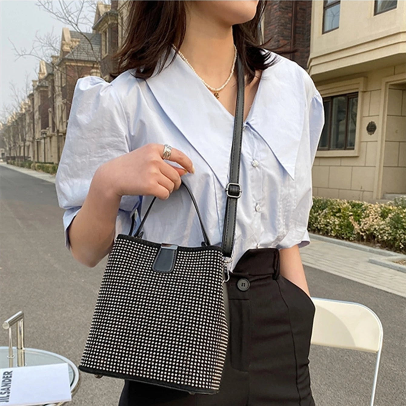 Bolsa Feminina Transversal com Brilho Cravejado | Elegância e Sofisticação para Todas as Ocasiões
