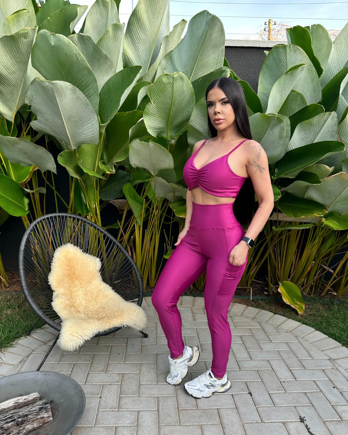 Conjunto Feminino Fitness Cintura Alta com Bolso Lateral