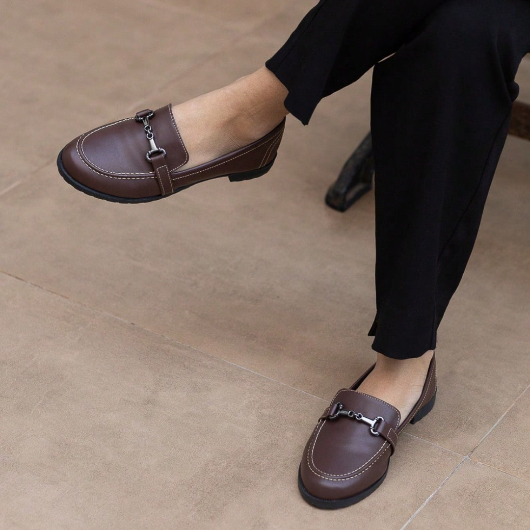 Mocassim Feminino Sola Tratorada Clássico Loafer Marrom