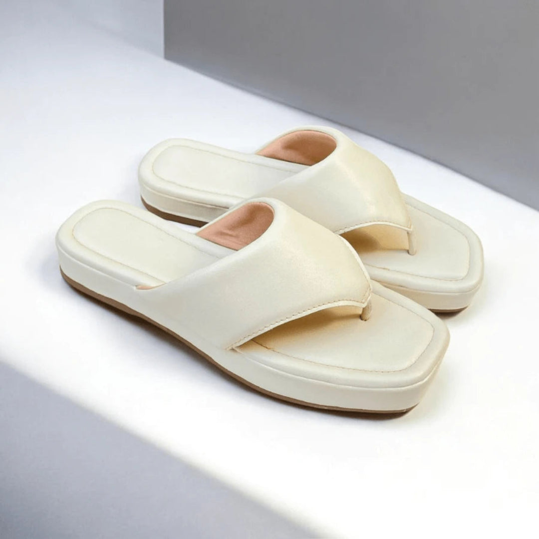 Papete Feminina Flatform Modelo Chinelo De Dedo Off White