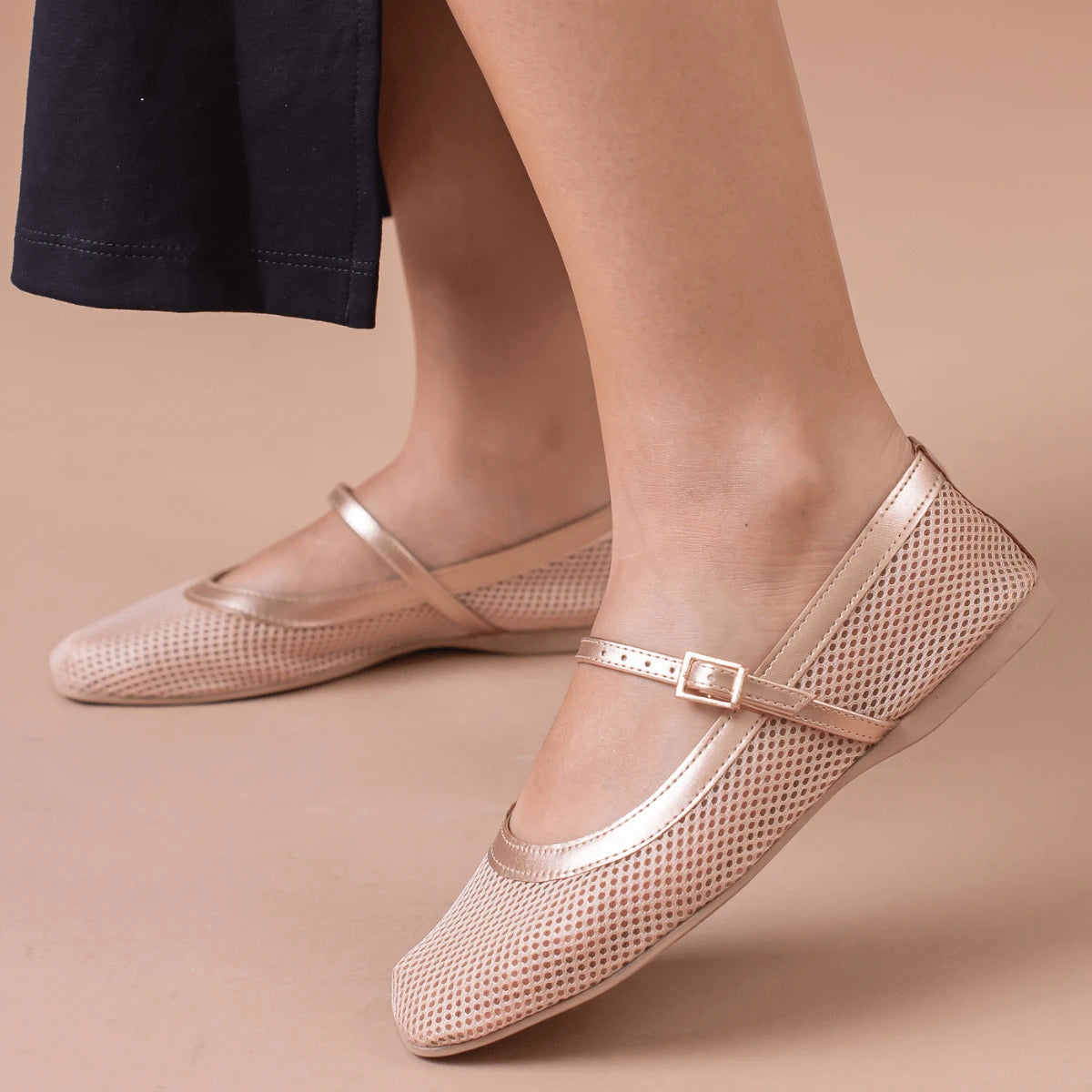 Sapatilha Feminina Boneca Tela Transparente Dourada