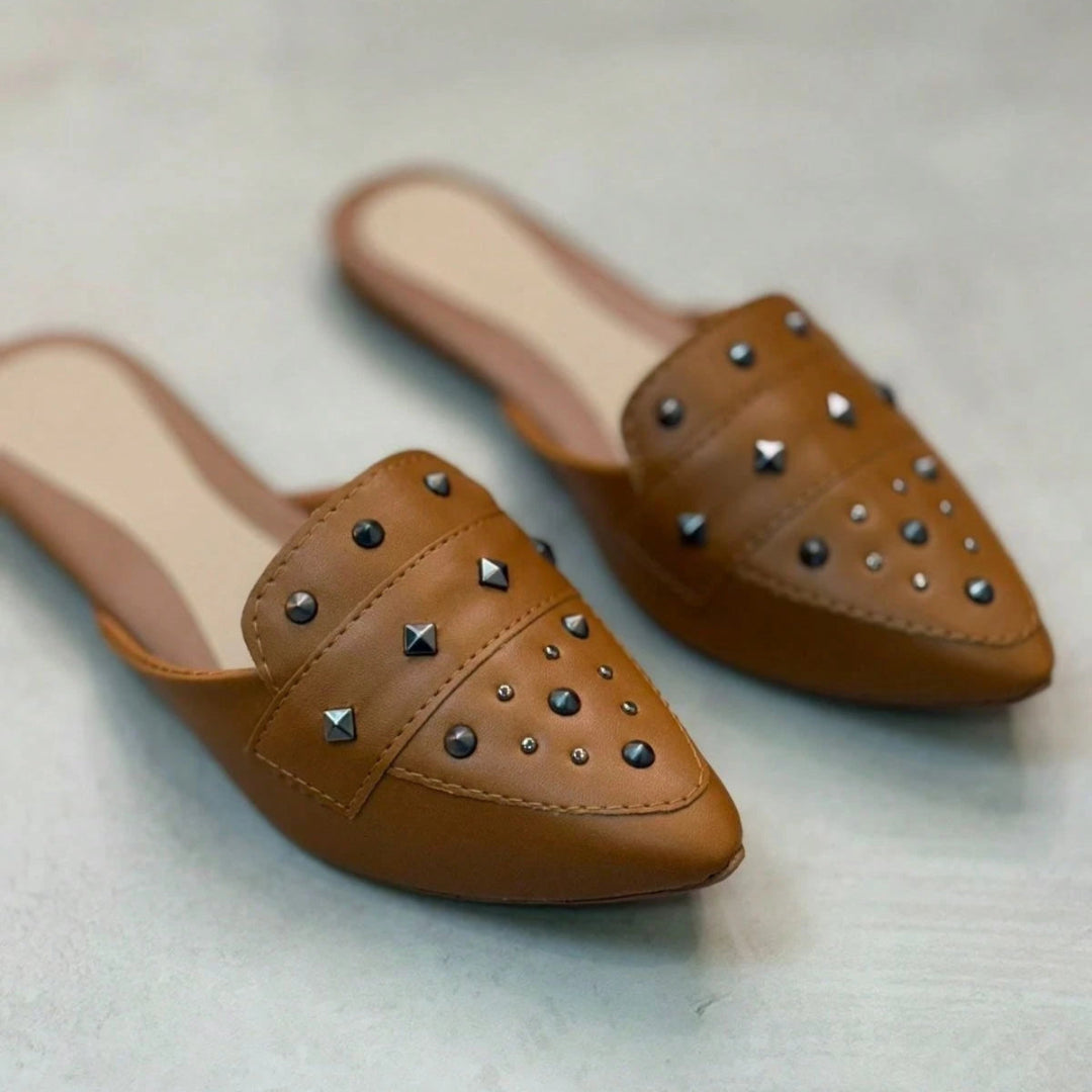 Sapatilha Mule Feminina Bico Fino com Spyke