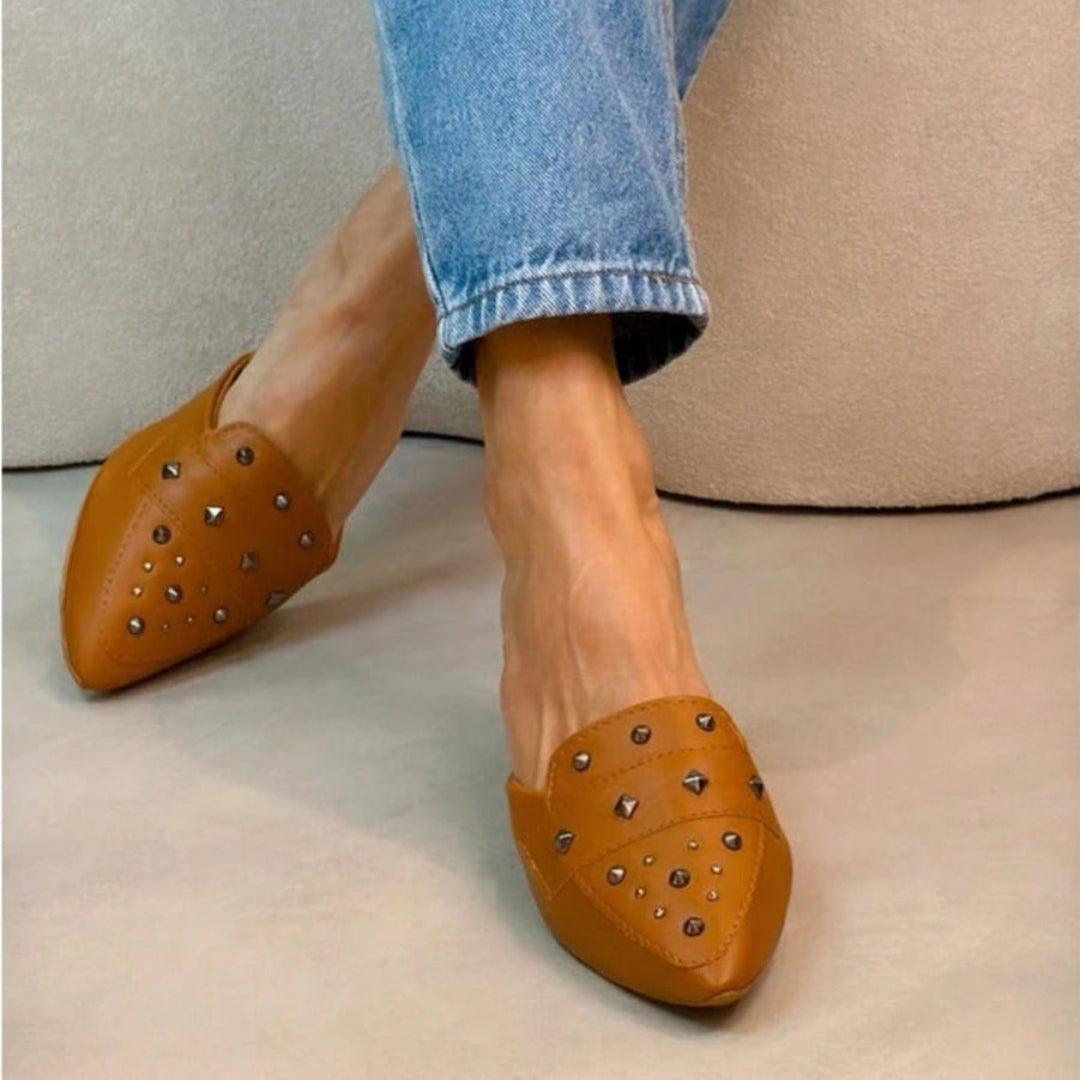 Sapatilha Mule Feminina Bico Fino com Spyke