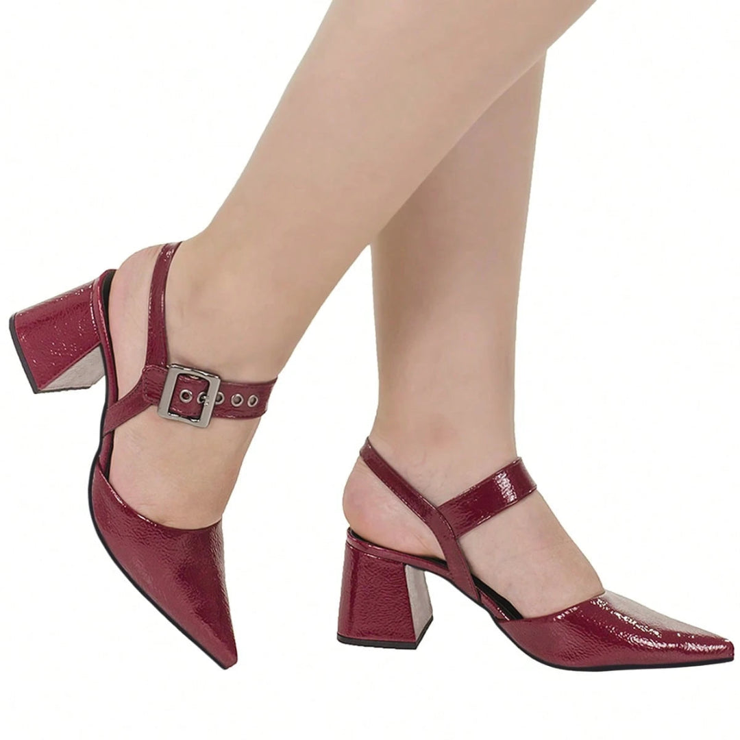 Scarpin Feminino Bico Fino Salto Bloco com Fivela Vinho