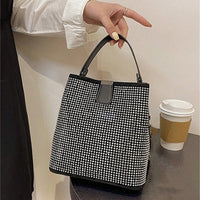 Bolsa Feminina Transversal com Brilho Cravejado | Elegância e Sofisticação para Todas as Ocasiões