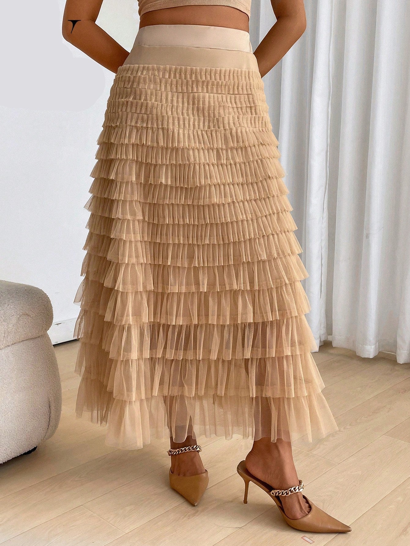 Saia Feminina Midi em Tule com Cintura Elástica e Volume Leve