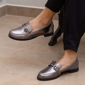 Vendedor Indicado
Mocassim Feminino Prata Velho Metalizado Sola Tratorada Baixa Clássico Atemporal Casual Loafer Sapatilha