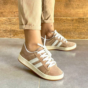 Tênis Casual Feminino Tradicional – Conforto e Estilo Clássico