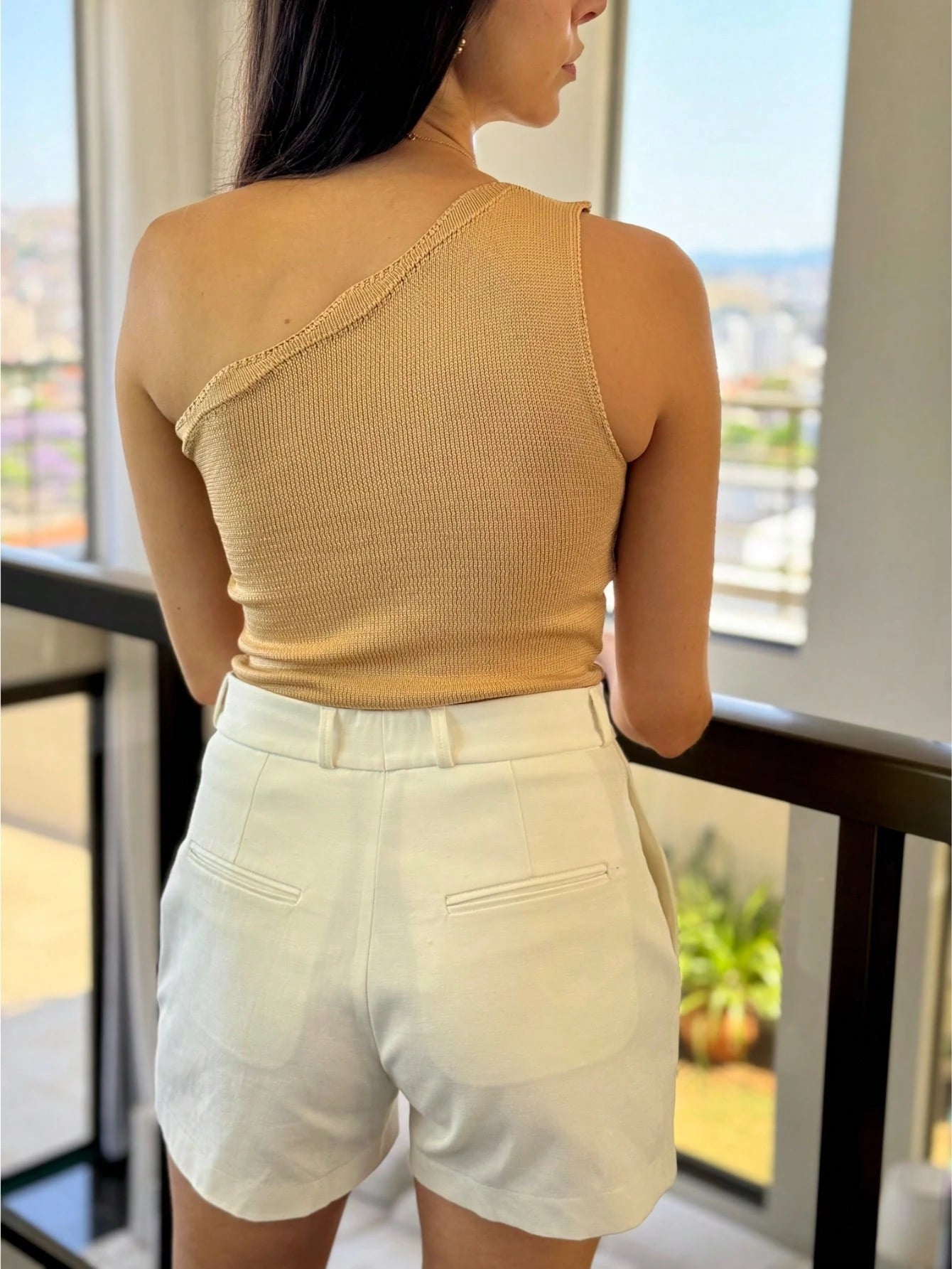 Regata Feminina Um Ombro em Tricot Modal | Tendência e Sofisticação