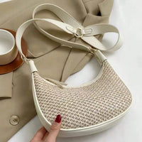 Bolsa Baguete Feminina Meia Lua com Alça Curta e Transversal – Tendência e Praticidade