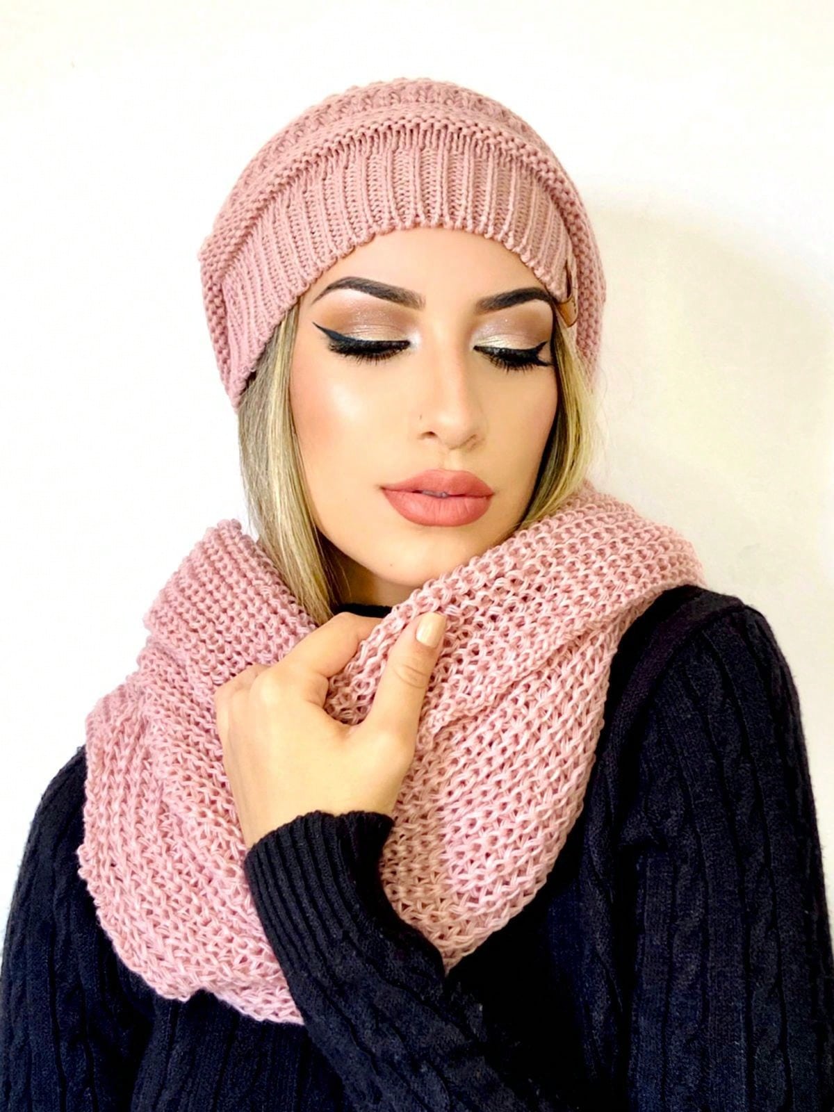 Vendedor IndicadoConjunto Tricot Gorro Cachecol Infinito Macio Lã Tendencia Inverno Moda