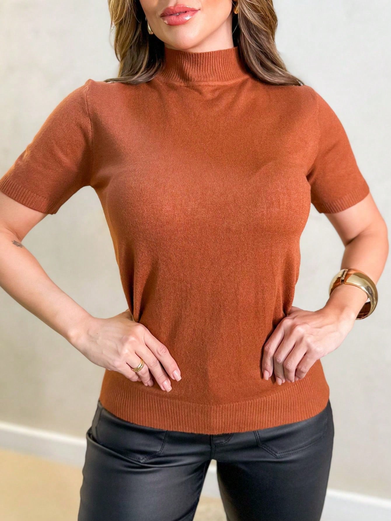Blusa Feminina Gola Alta em Tricot Modal | Básica, Quentinha e Estilosa