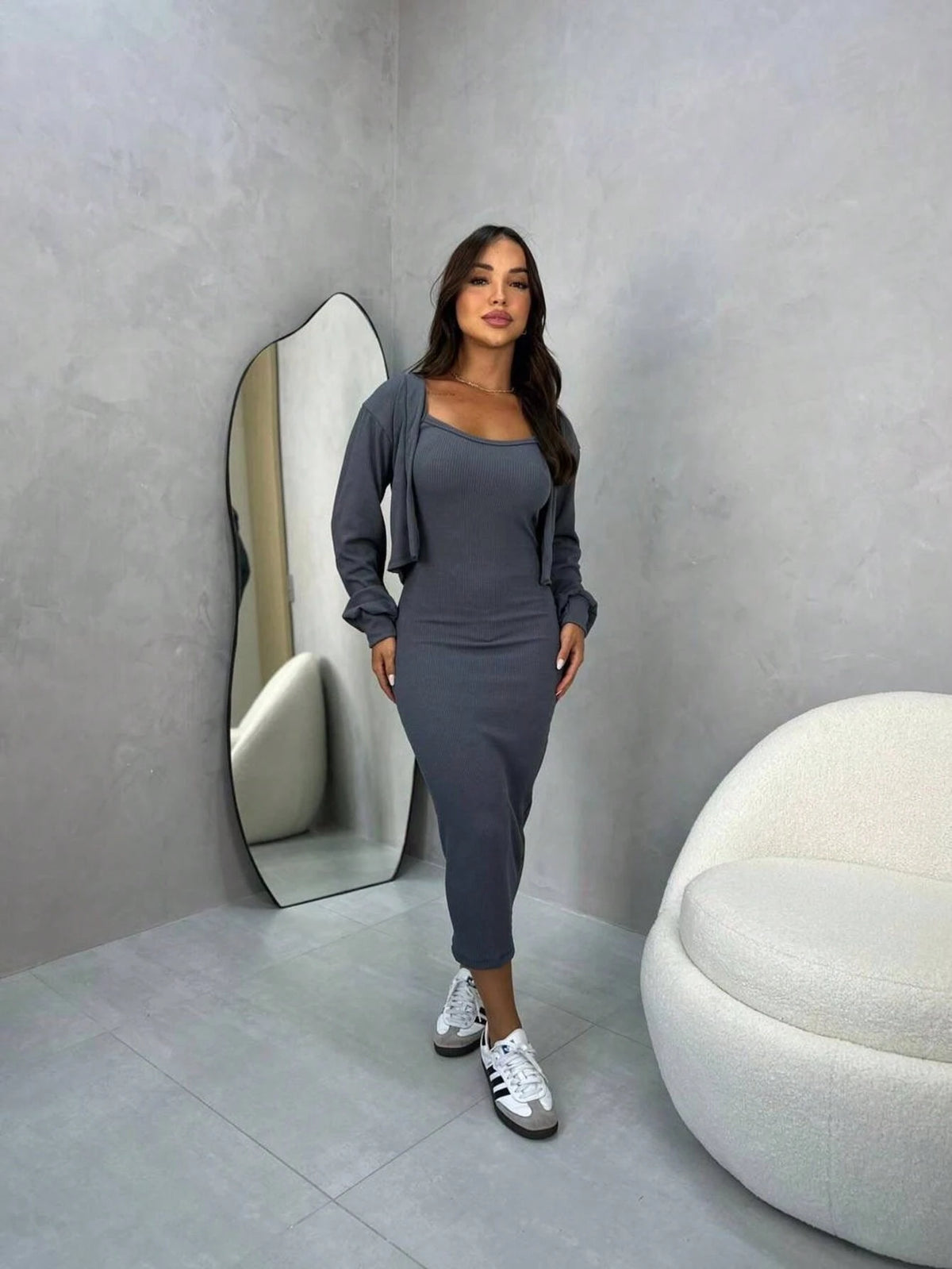 2 Peças - Vestido Longo Feminino com Alcinha e Casaco – Tecido Anarruga Elegante

