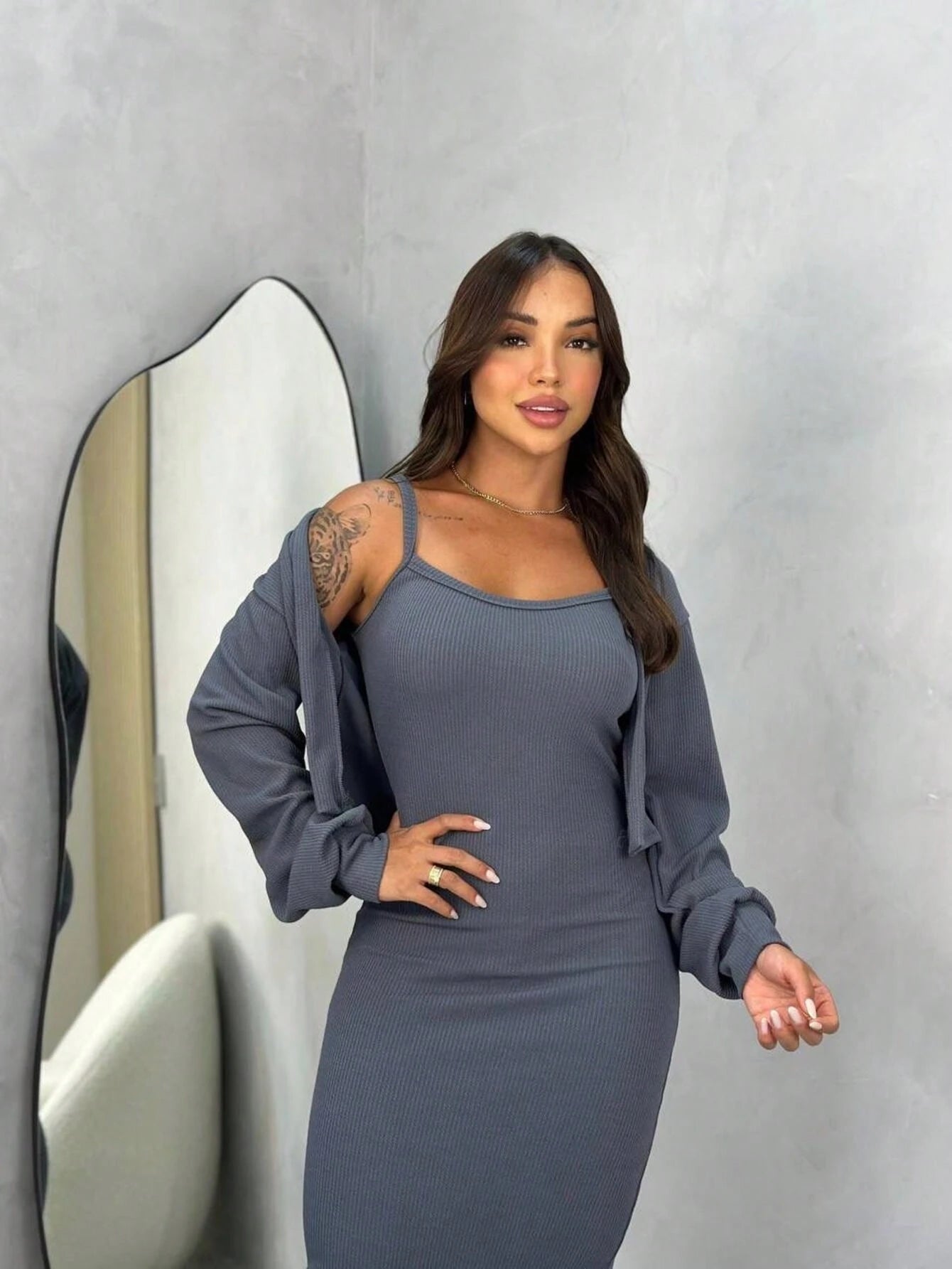 2 Peças - Vestido Longo Feminino com Alcinha e Casaco – Tecido Anarruga Elegante
