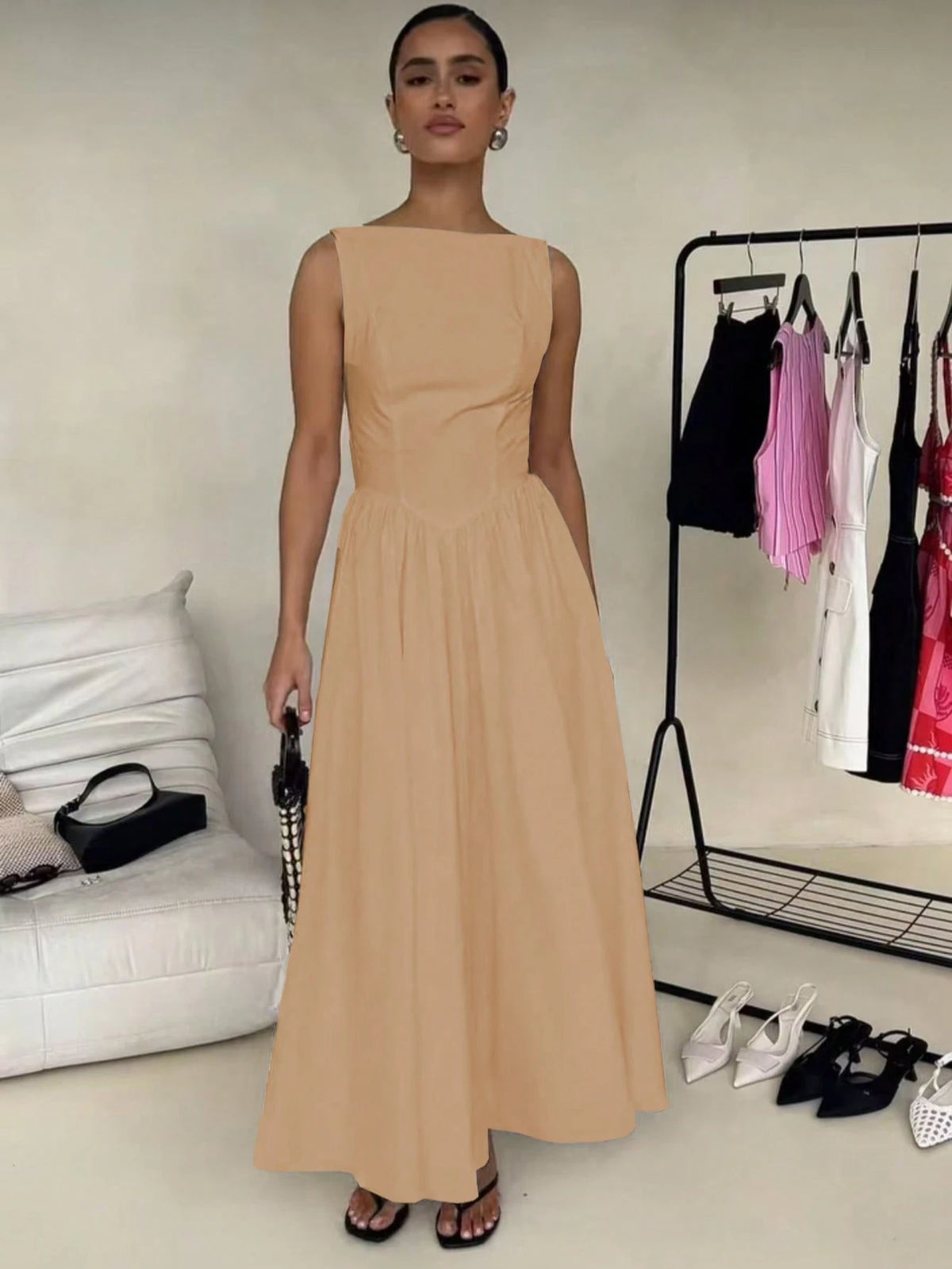 Vestido Longo Feminino Slim com Costas Nuas – Decote Redondo, Sofisticado e Confortável 