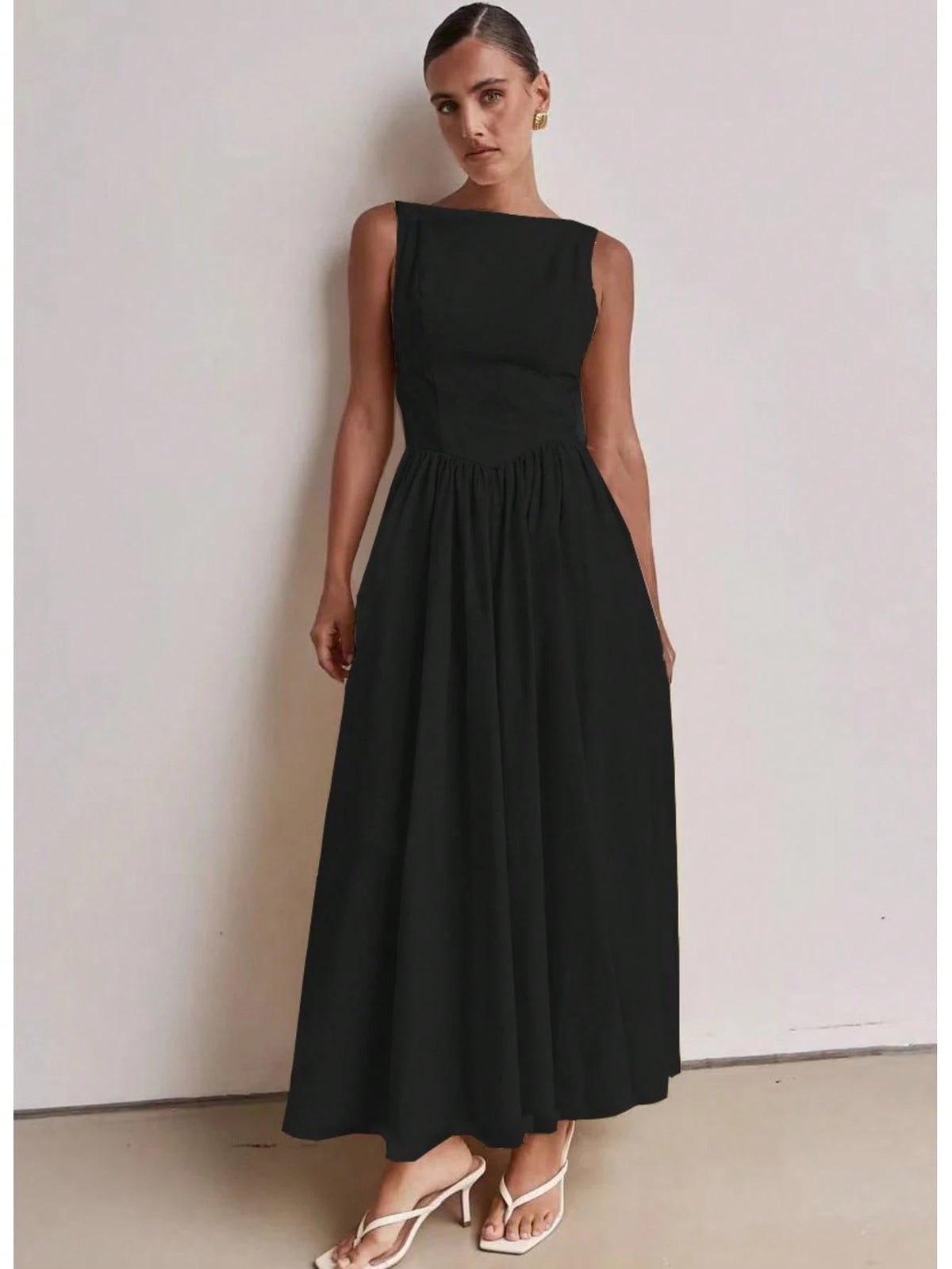 Vestido Longo Feminino Slim com Costas Nuas – Decote Redondo, Sofisticado e Confortável 