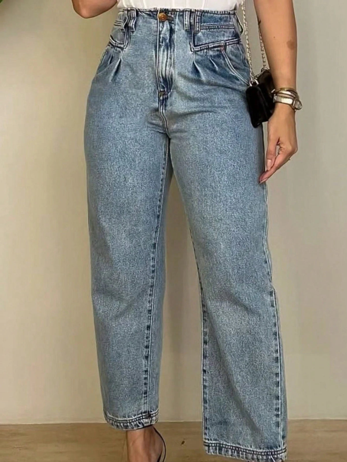 Calça Feminina Mom Jeans  Sem Rasgado – Cintura Alta e Caimento Perfeito