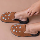 Clog Sapato Feminino Mule Babuche Camurça Com Detalhes Prata Estilo Conforto Elegância Anatômico Sandália