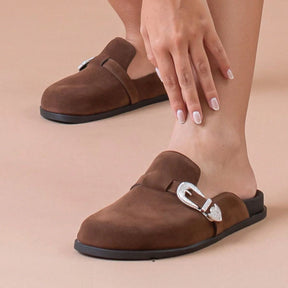 Clog Feminino Sapato Mule Babuche Camurça Com Fivela Estilo e Conforto para o Dia a Dia Elegância Anatômico