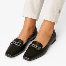 Sapatilha Mocassim Feminina Bico Quadrado com Corrente – Confortável, Luxuosa e Elegante
