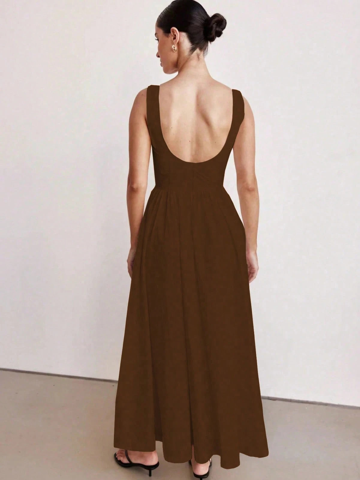 Vestido Longo Feminino Slim com Costas Nuas – Decote Redondo, Sofisticado e Confortável 