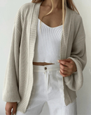Casaco Tricot Básico com Manga Bufante | Elegância e Conforto para o Dia a Dia