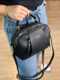 Bolsa Crossbody Média Feminina com Alça Ajustável – Estilo, Versatilidade e Praticidade no Seu Dia a Dia