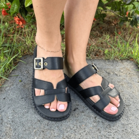 Papete Feminina Birken com Fivela Paola | Estilo e Conforto em Cada Passo