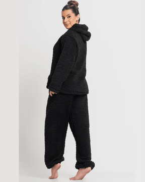 Pijama Feminino Inverno Teddy Flanelado | Capuz, Bolso e Conforto Total
