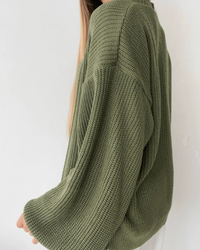 Casaco Tricot Básico com Manga Bufante | Elegância e Conforto para o Dia a Dia