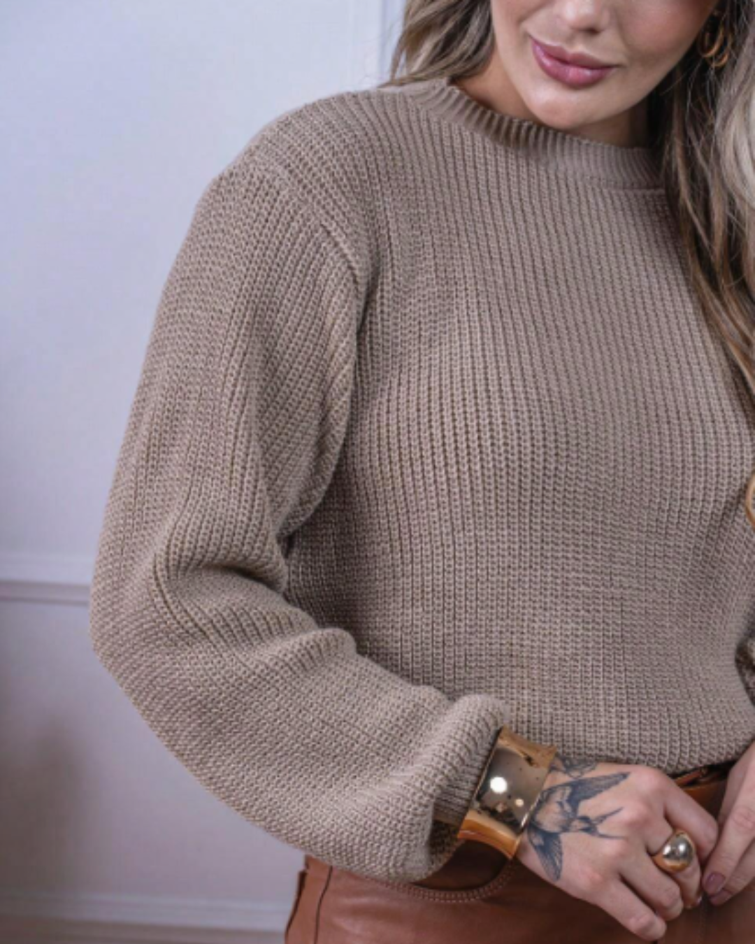 Blusa Feminina de Tricot Katy com Manga Bufante | Elegância e Conforto para o Inverno