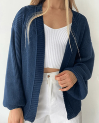 Casaco Tricot Básico com Manga Bufante | Elegância e Conforto para o Dia a Dia