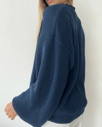 Casaco Tricot Básico com Manga Bufante | Elegância e Conforto para o Dia a Dia