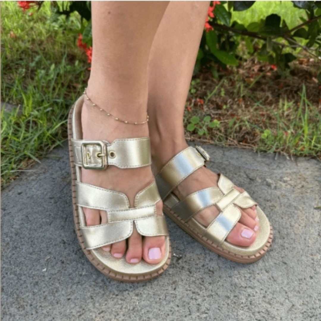 Papete Feminina Birken com Fivela Paola | Estilo e Conforto em Cada Passo