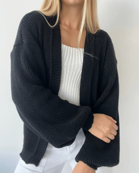 Casaco Tricot Básico com Manga Bufante | Elegância e Conforto para o Dia a Dia