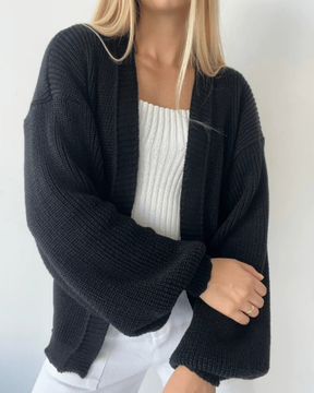 Casaco Tricot Básico com Manga Bufante | Elegância e Conforto para o Dia a Dia
