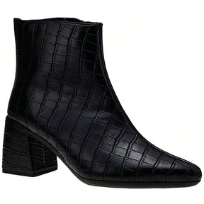  Bota Feminina Bico Fino Cano Curto Textura Croco 