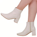  Bota Feminina Bico Fino Cano Curto Textura Croco 
