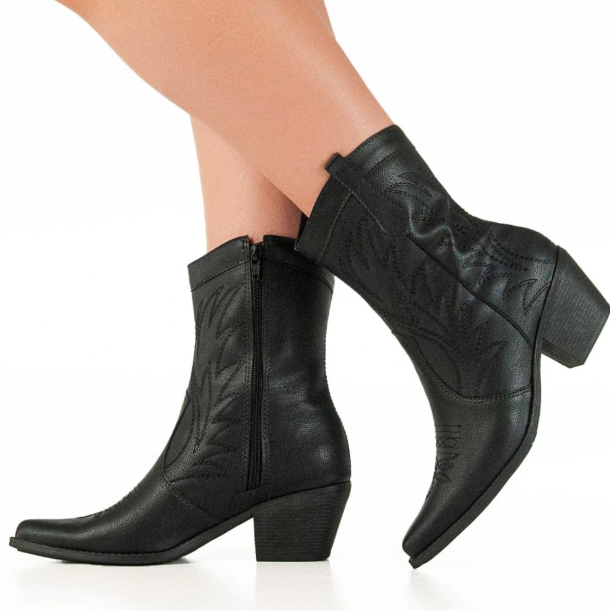 Bota Feminina Texana Salto Médio Cano Curto Confortável Preta