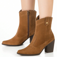 Bota Feminina Texana Wester Country Lisa Bico Fino Cano Curto e Salto Médio Grosso Marrom Camurça 