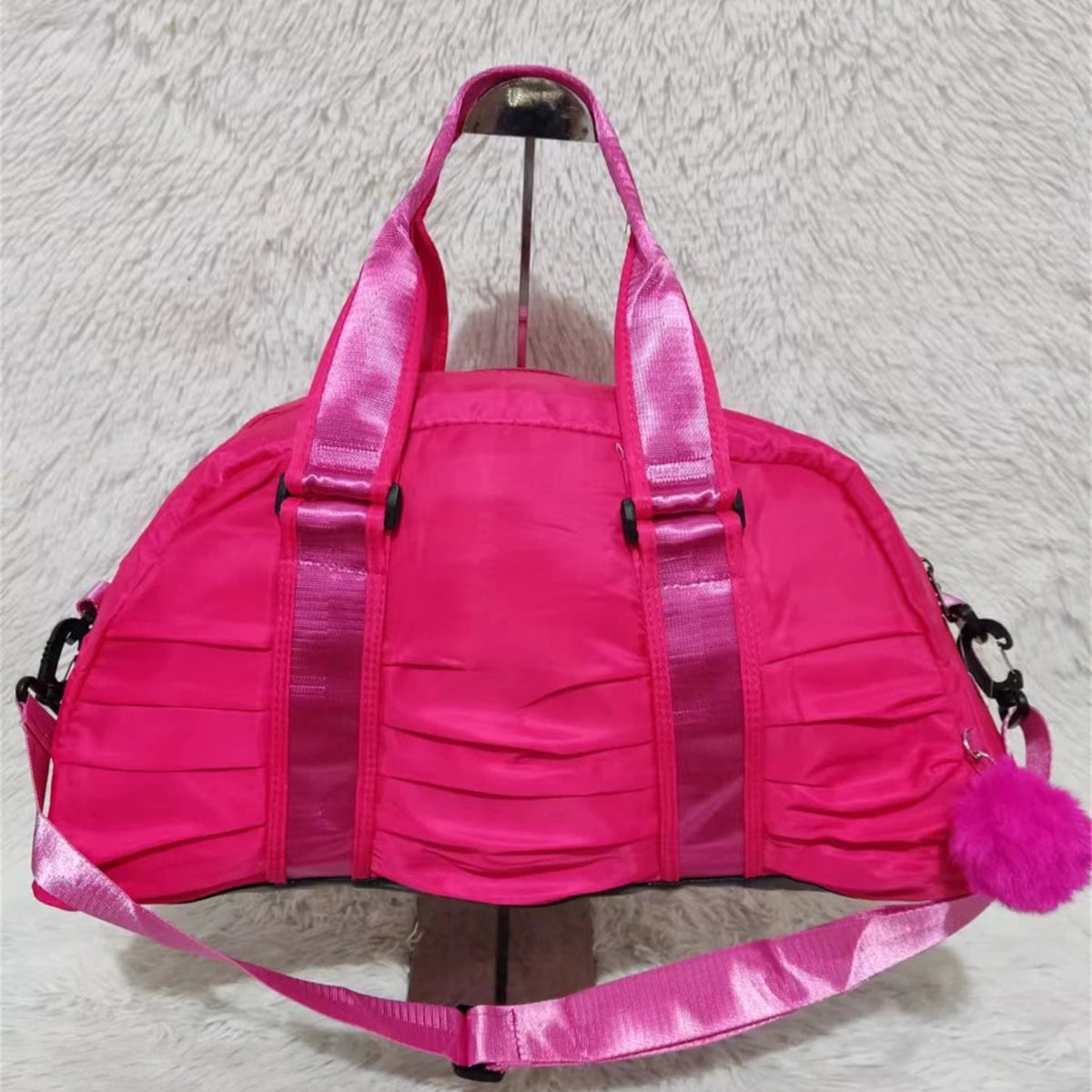 Vendedor Indicadobolsa feminina mala de academia com Chaveiro pompom