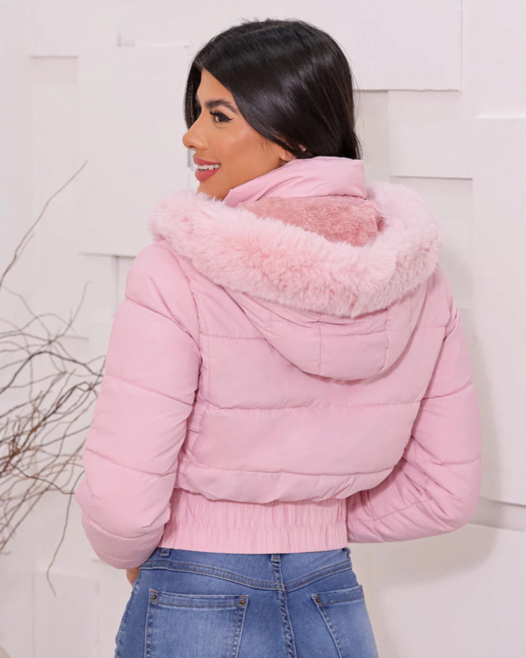 Jaqueta Feminina Puffer Curta Impermeável Pelúciada com Capuz Removível Rosa