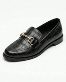 Mocassim Feminino Clássico Confortável com Detalhe Em ABS e Textura Croco Preto