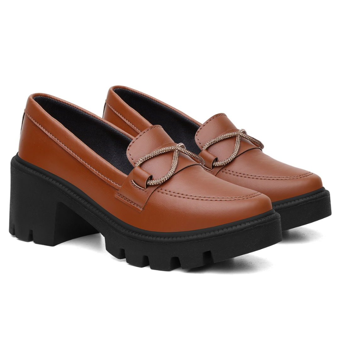 Mocassim Feminino Oxford Salto Bloco Medio Tratorado Confort Brilho Marrom