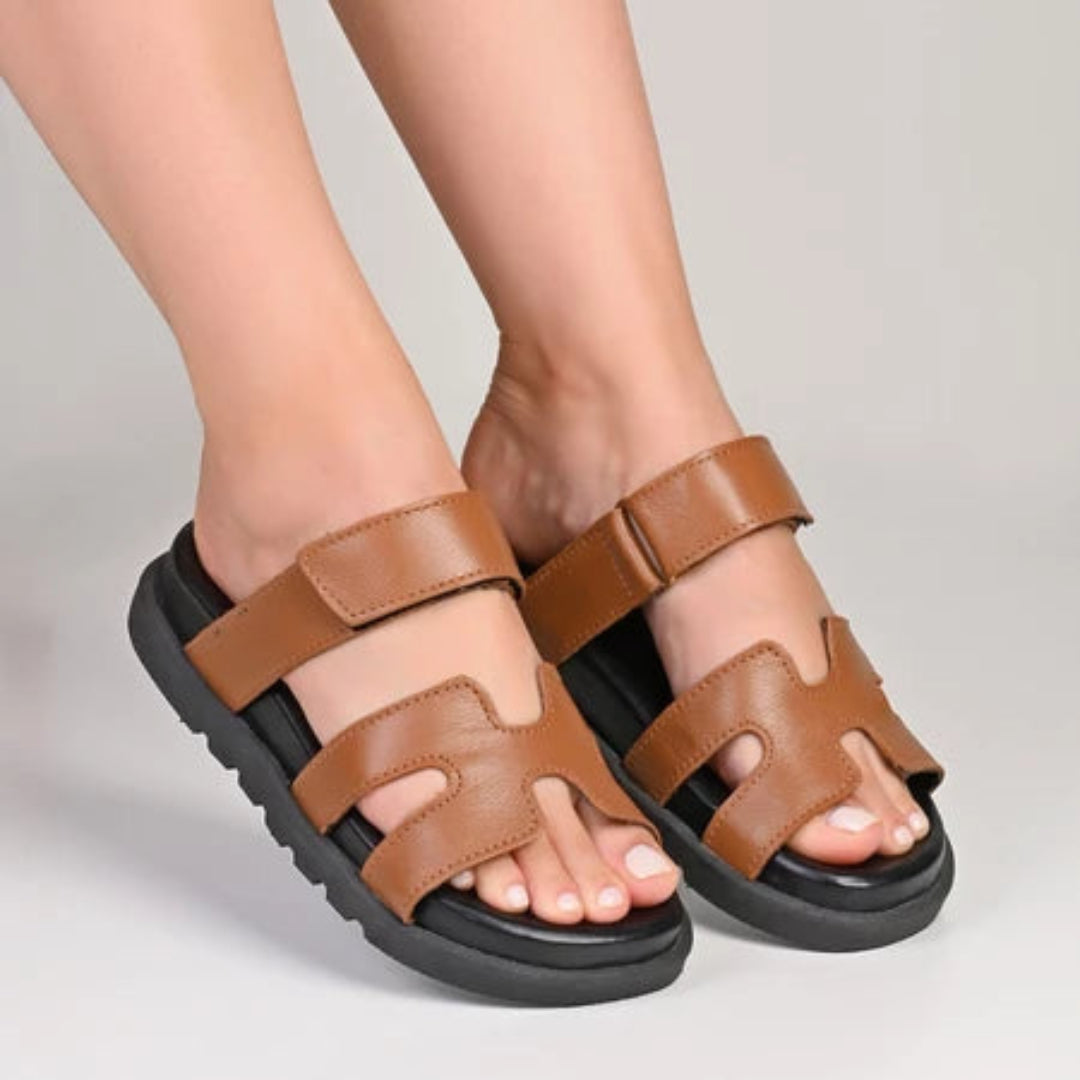 Papete Feminina Birken  Cabedal em H Em Couro Sintético Com Velcro Caramelo