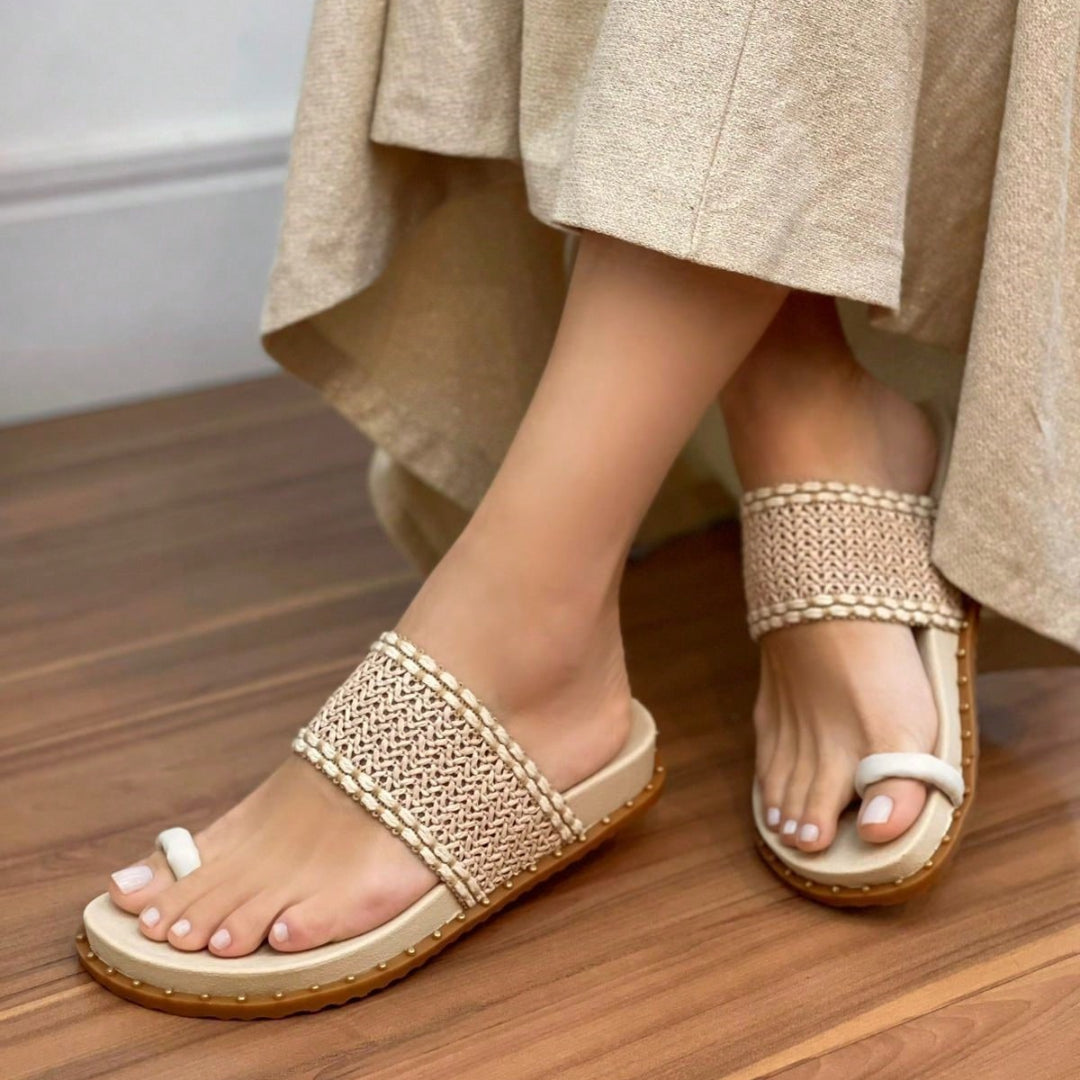 Papete Feminina De Dedo Detalhe Tressê Artesanal Bege