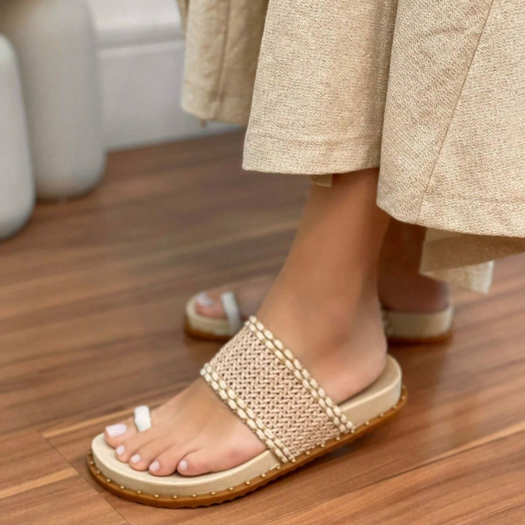 Papete Feminina De Dedo Detalhe Tressê Artesanal Bege