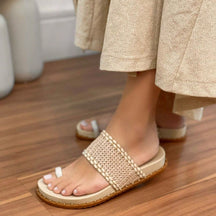 Papete Feminina De Dedo Detalhe Tressê Artesanal Bege