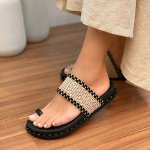 Papete Feminina De Dedo Detalhe Tressê Artesanal Preta