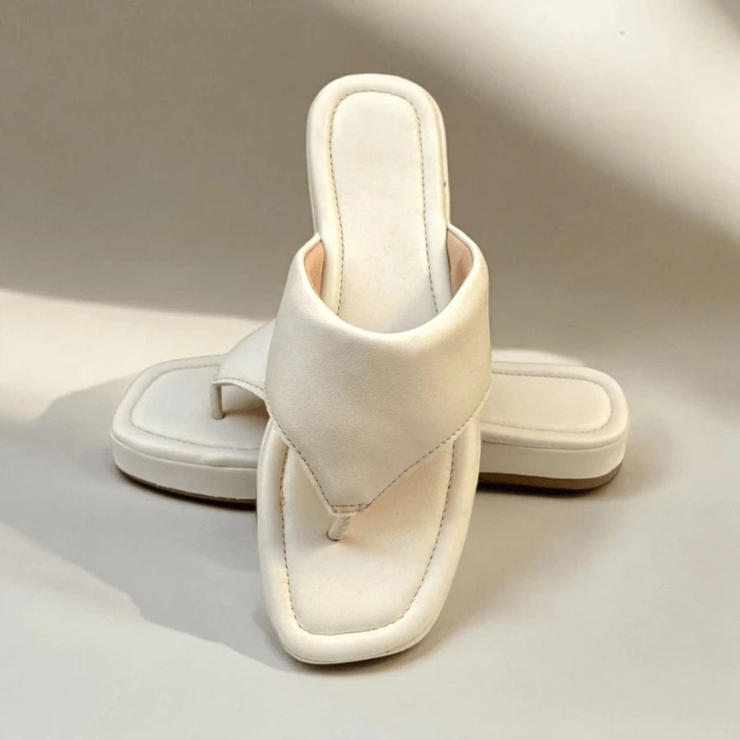 Papete Feminina Flatform Modelo Chinelo De Dedo Off White